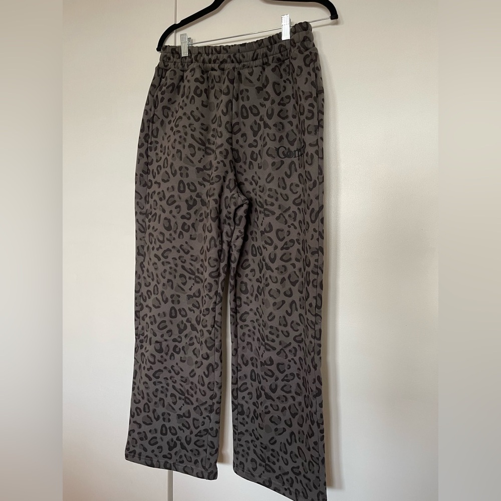 Wide Leg Leopard Print Pants - Gray